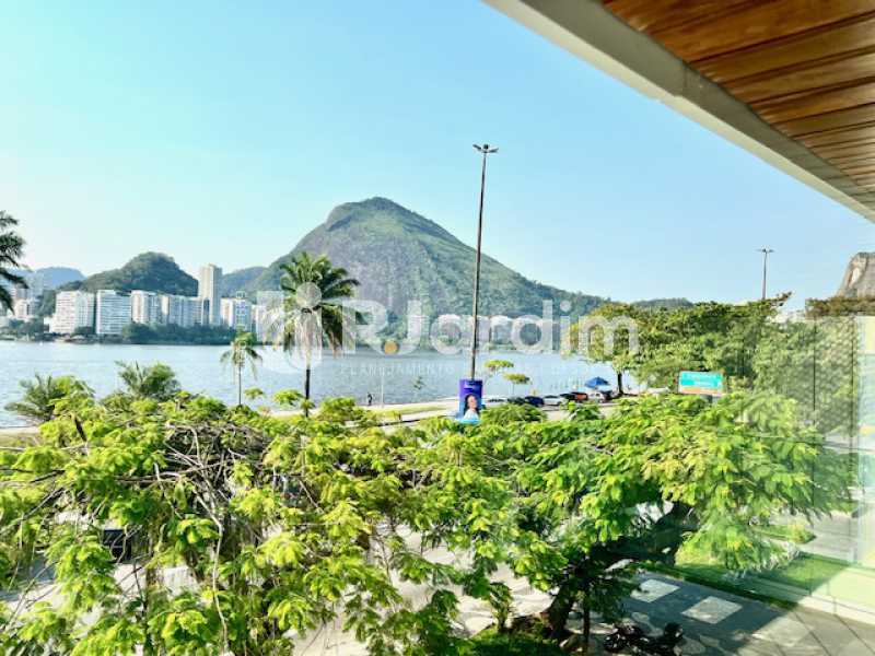 Apartamento à venda com 4 quartos, 236m² - Foto 22