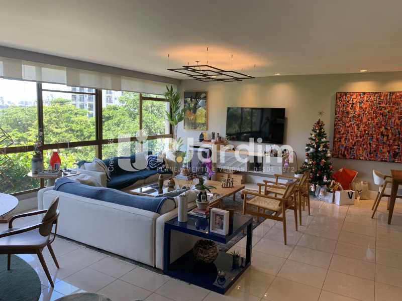 Apartamento, 3 quartos, 164 m² - Foto 1