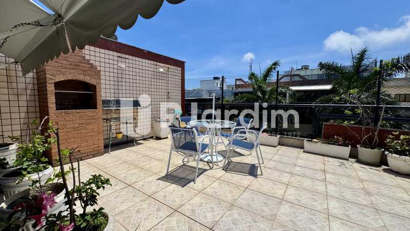 Cobertura, 4 quartos, 228 m² - Foto 2