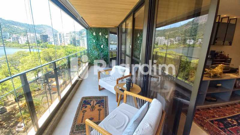 Apartamento, 2 quartos, 133 m² - Foto 1