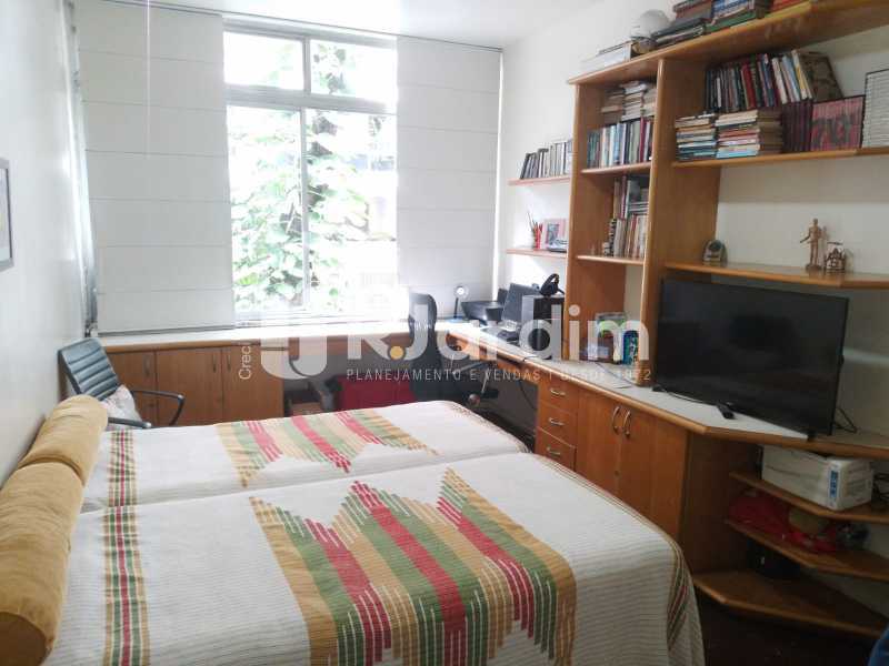Apartamento, 3 quartos, 140 m² - Foto 3