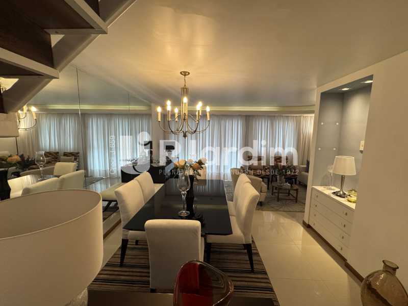 Cobertura, 3 quartos, 230 m² - Foto 6