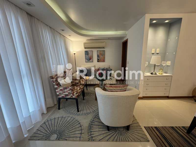 Cobertura, 3 quartos, 230 m² - Foto 9