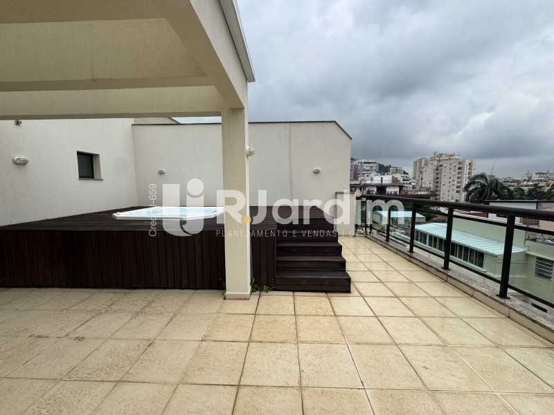 Cobertura, 3 quartos, 230 m² - Foto 1