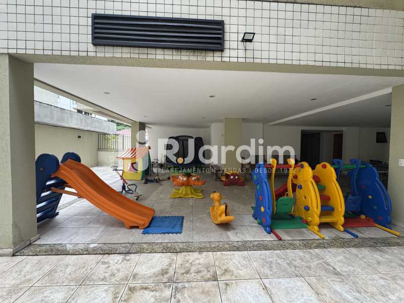 Cobertura, 3 quartos, 230 m² - Foto 25