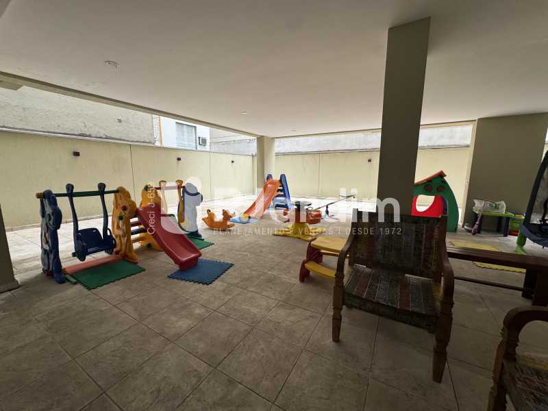 Cobertura, 3 quartos, 230 m² - Foto 26
