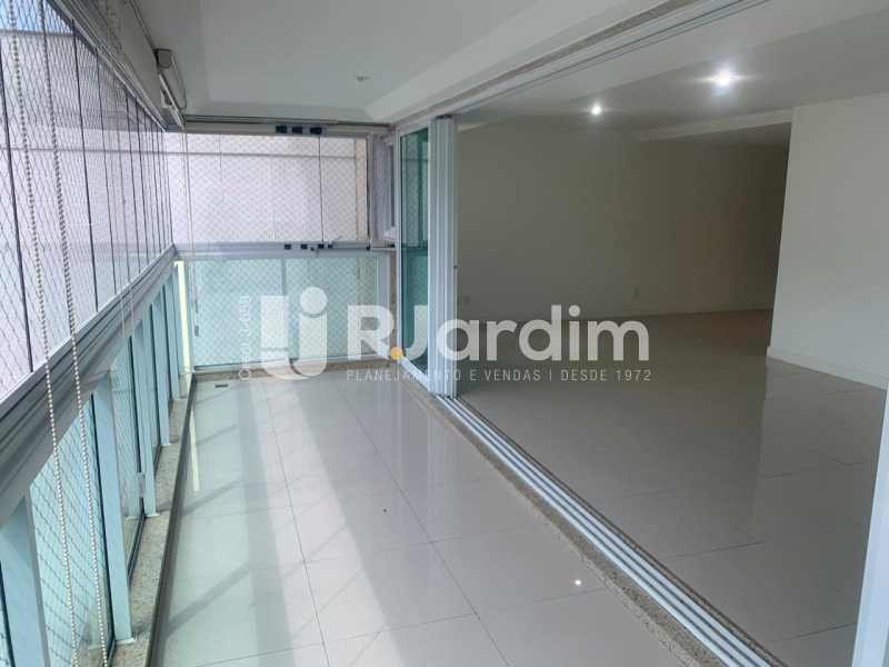 Apartamento, 4 quartos, 198 m² - Foto 2