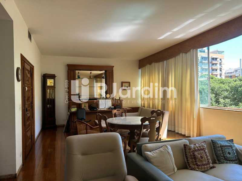 Apartamento, 4 quartos, 220 m² - Foto 3