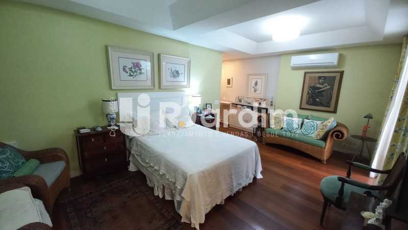 Apartamento, 3 quartos, 220 m² - Foto 8