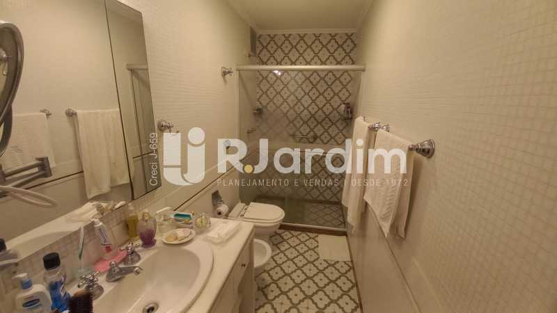 Apartamento, 3 quartos, 220 m² - Foto 11