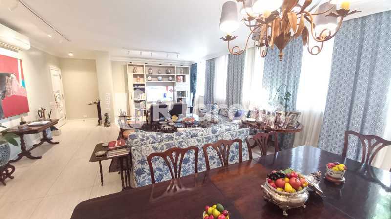 Apartamento, 3 quartos, 220 m² - Foto 29