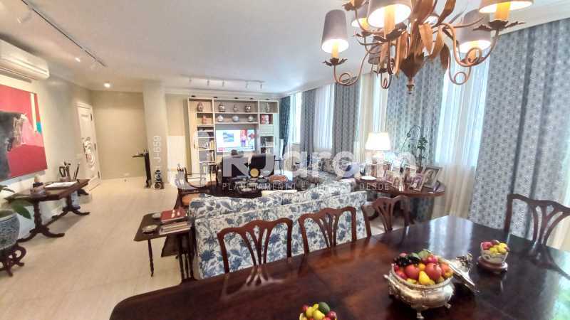 Apartamento, 3 quartos, 220 m² - Foto 30