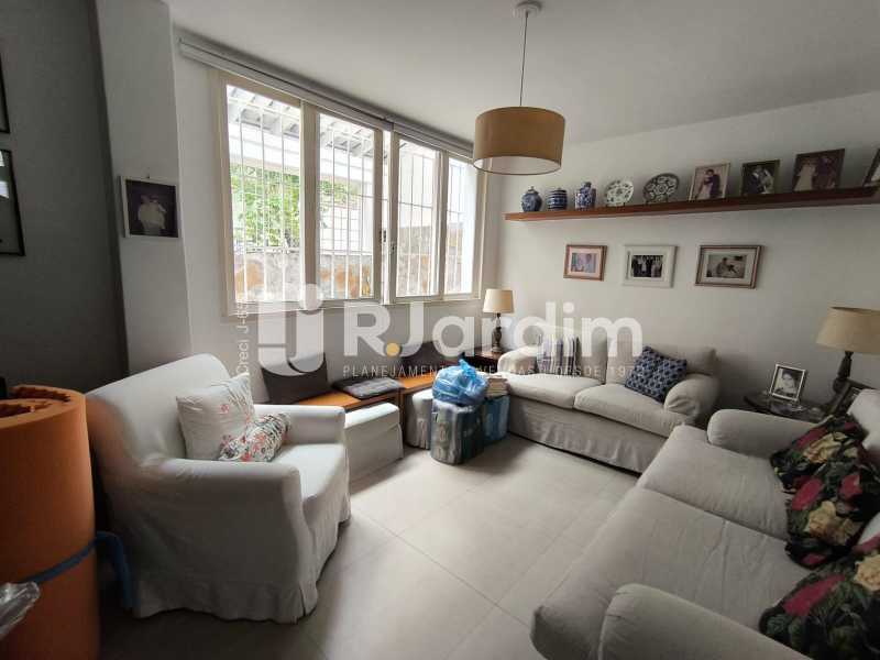 Casa, 4 quartos, 207 m² - Foto 2