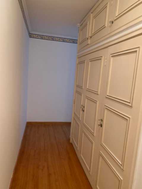 Apartamento à venda com 4 quartos, 268m² - Foto 12