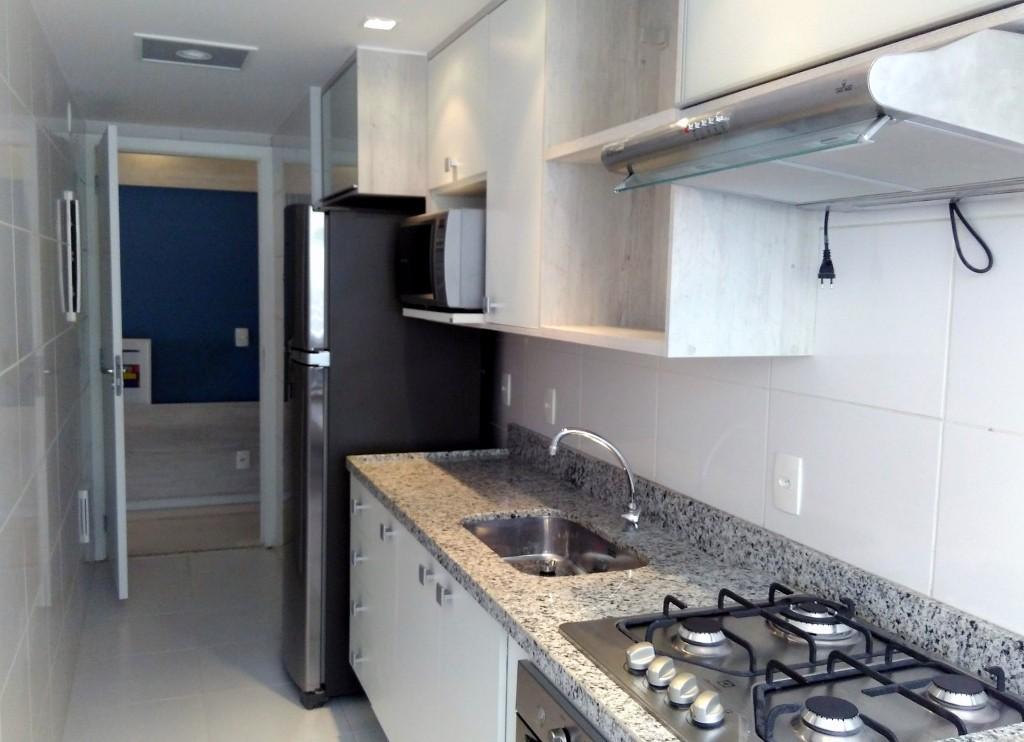 Apartamento à venda com 3 quartos, 77m² - Foto 27