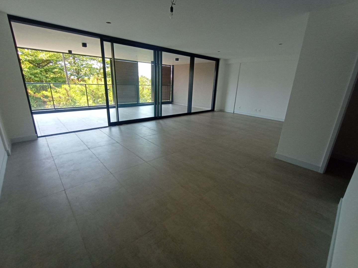 Apartamento, 4 quartos, 183 m² - Foto 2