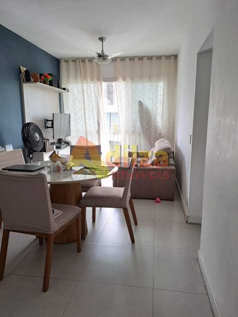 Apartamento à venda com 2 quartos, 75m² - Foto 3