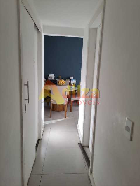 Apartamento à venda com 2 quartos, 75m² - Foto 9