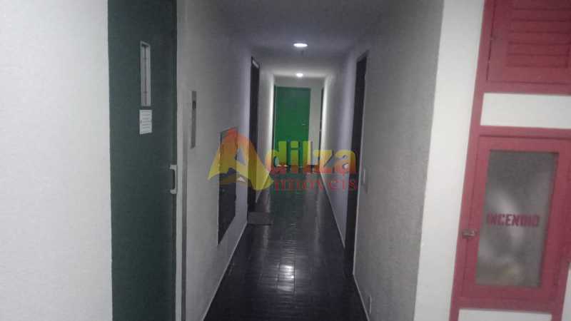 Apartamento à venda com 2 quartos, 64m² - Foto 27