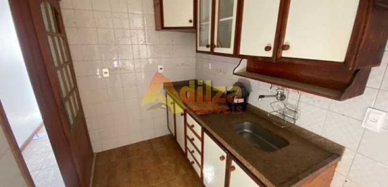 Apartamento à venda com 2 quartos, 72m² - Foto 25
