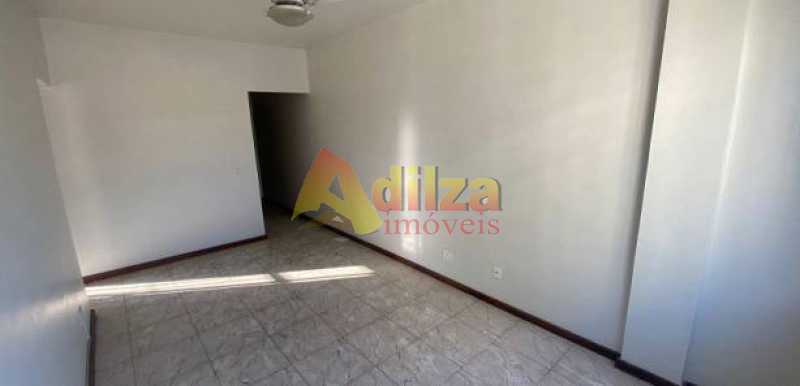 Apartamento à venda com 2 quartos, 72m² - Foto 4