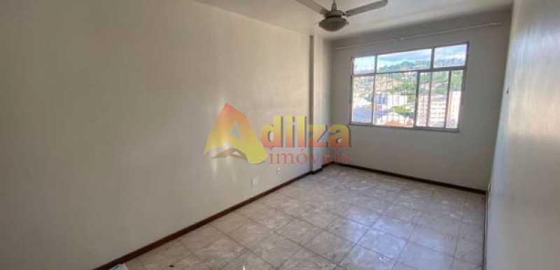 Apartamento à venda com 2 quartos, 72m² - Foto 2