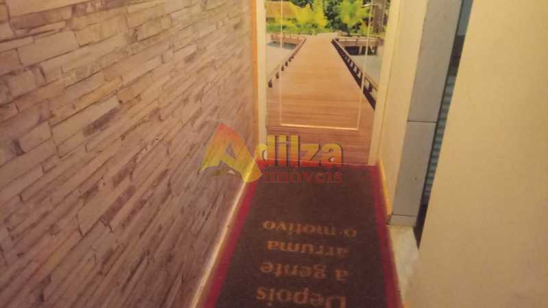 Apartamento à venda com 2 quartos, 64m² - Foto 2
