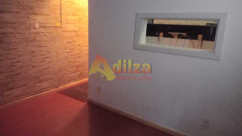 Apartamento à venda com 2 quartos, 64m² - Foto 3
