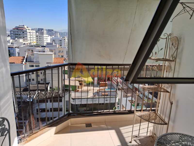 Apartamento à venda com 2 quartos, 65m² - Foto 1