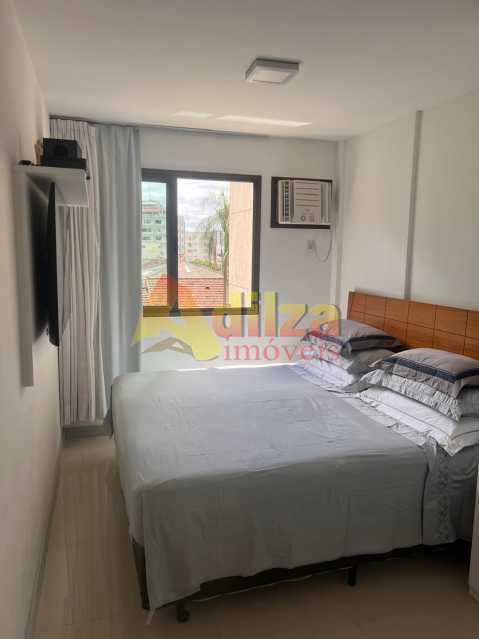 Apartamento à venda com 2 quartos, 70m² - Foto 12