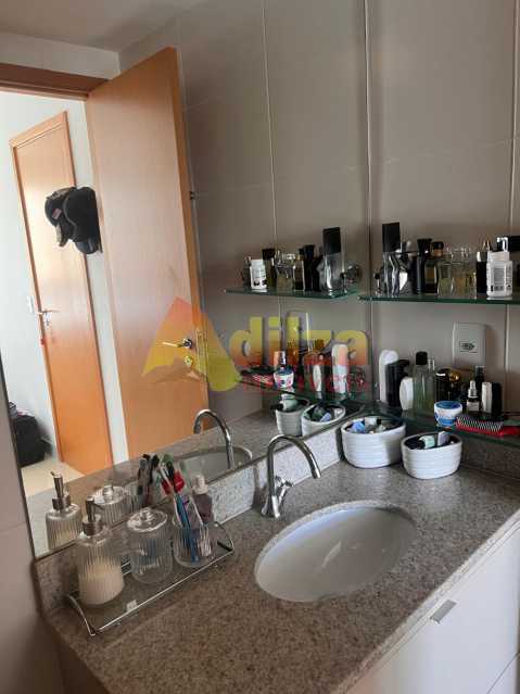 Apartamento à venda com 2 quartos, 70m² - Foto 11