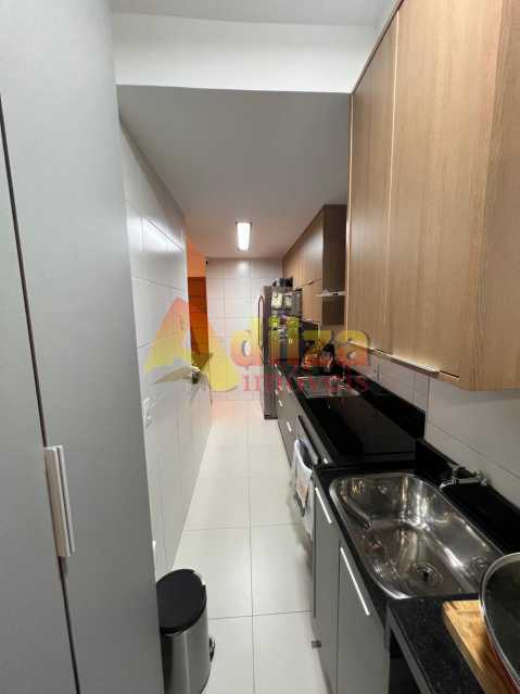 Apartamento à venda com 2 quartos, 70m² - Foto 17