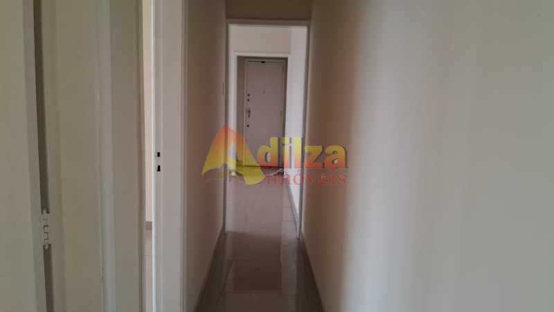 Apartamento à venda com 2 quartos, 70m² - Foto 6