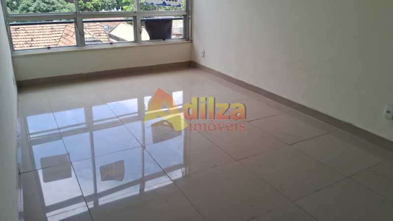Apartamento à venda com 2 quartos, 70m² - Foto 3