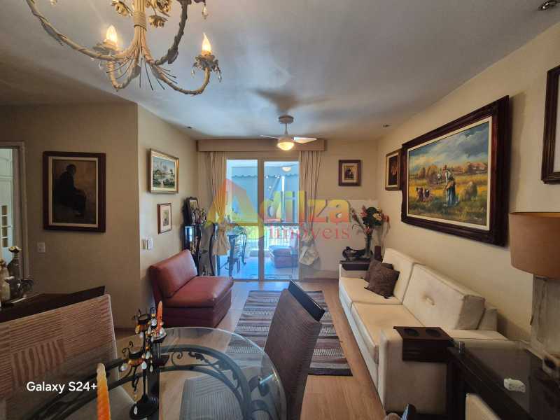 Apartamento à venda com 2 quartos, 65m² - Foto 1