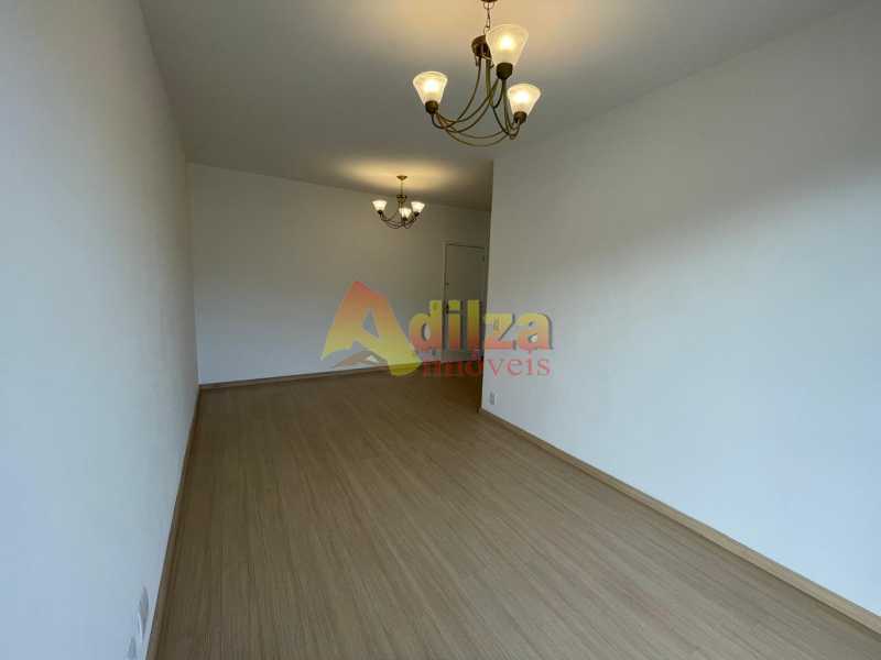 Apartamento à venda com 2 quartos, 70m² - Foto 5