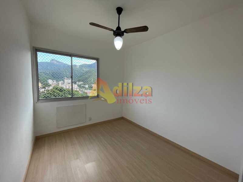 Apartamento à venda com 2 quartos, 70m² - Foto 6
