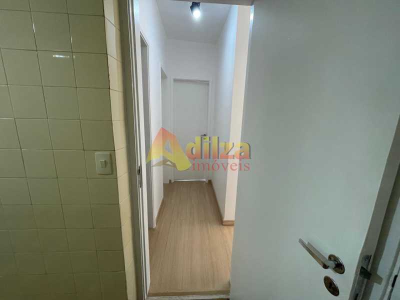 Apartamento à venda com 2 quartos, 70m² - Foto 8