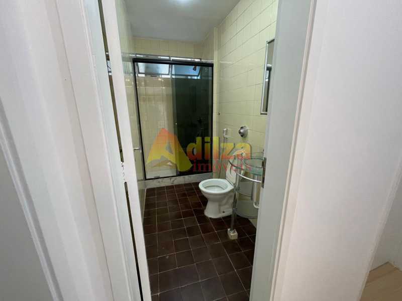Apartamento à venda com 2 quartos, 70m² - Foto 12