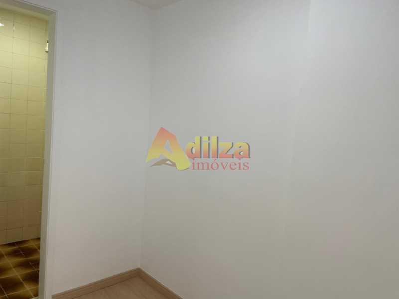 Apartamento à venda com 2 quartos, 70m² - Foto 19
