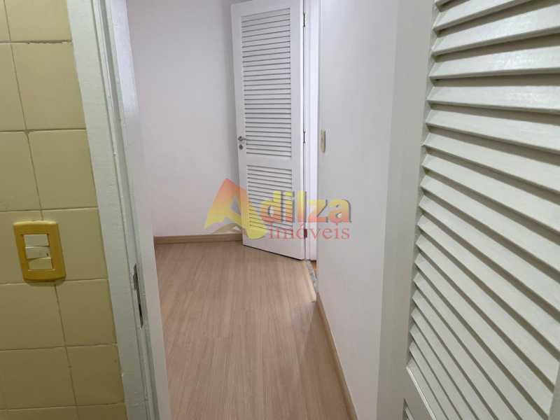 Apartamento à venda com 2 quartos, 70m² - Foto 22