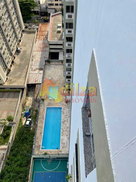 Apartamento à venda com 2 quartos, 70m² - Foto 23
