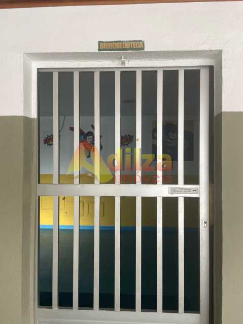 Apartamento à venda com 2 quartos, 70m² - Foto 25