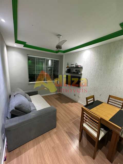 Apartamento à venda com 2 quartos, 65m² - Foto 1