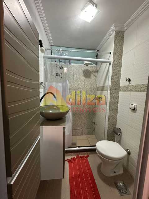 Apartamento à venda com 2 quartos, 65m² - Foto 2
