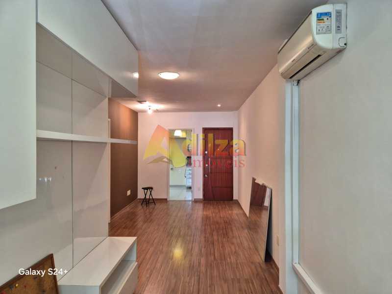 Apartamento, 2 quartos, 70 m² - Foto 2
