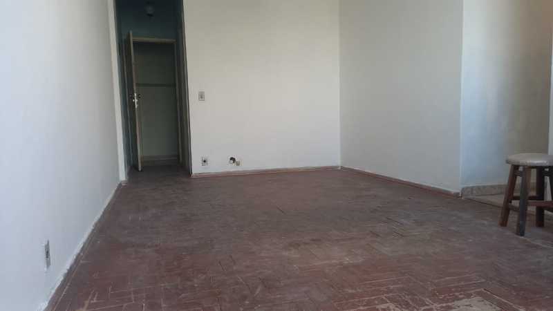 Apartamento à venda com 2 quartos, 70m² - Foto 4