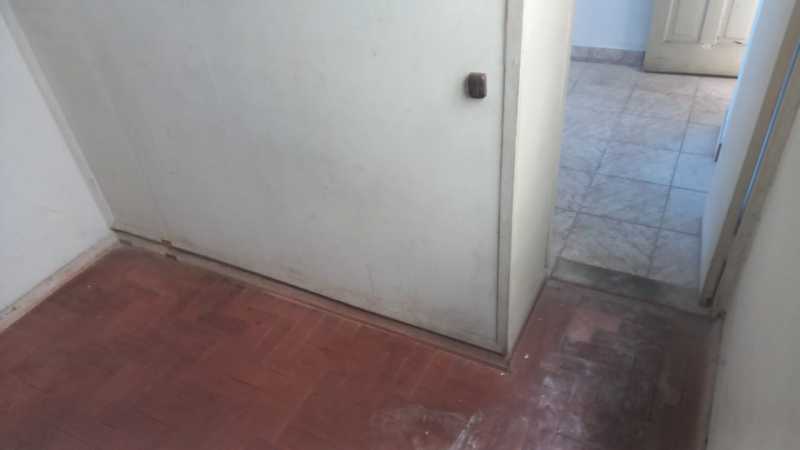 Apartamento à venda com 2 quartos, 70m² - Foto 12