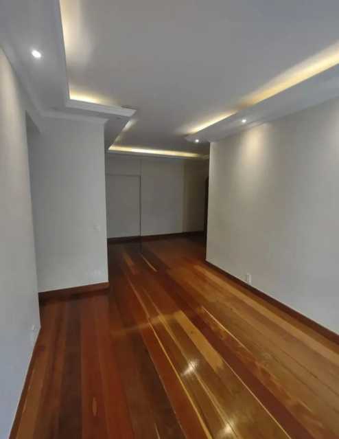 Apartamento à venda com 2 quartos, 73m² - Foto 2