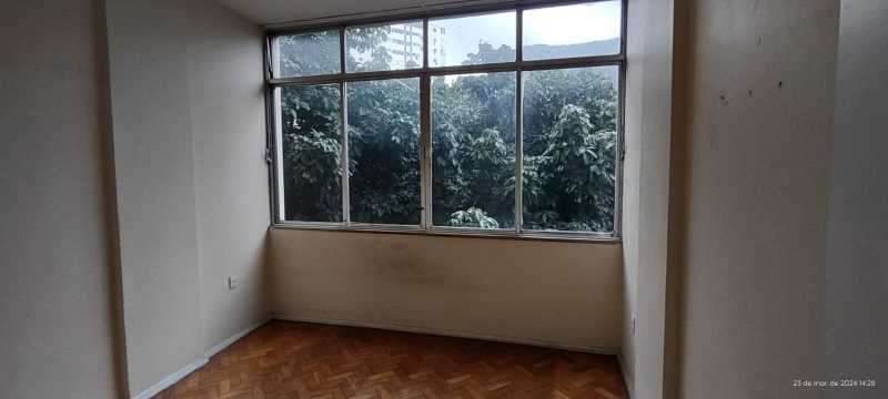 Apartamento à venda com 3 quartos, 97m² - Foto 1